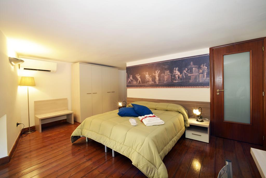 Italia Apartment Неаполь Екстер'єр фото