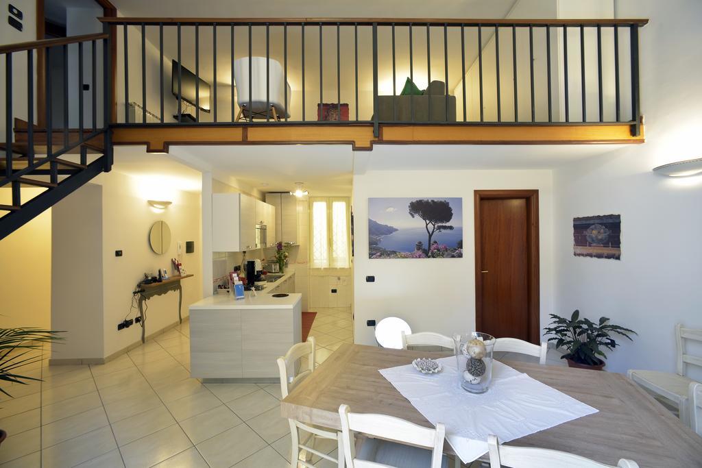 Italia Apartment Неаполь Екстер'єр фото