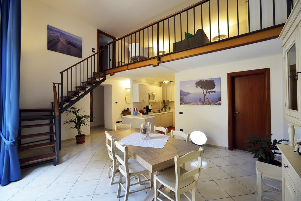 Italia Apartment Неаполь Екстер'єр фото