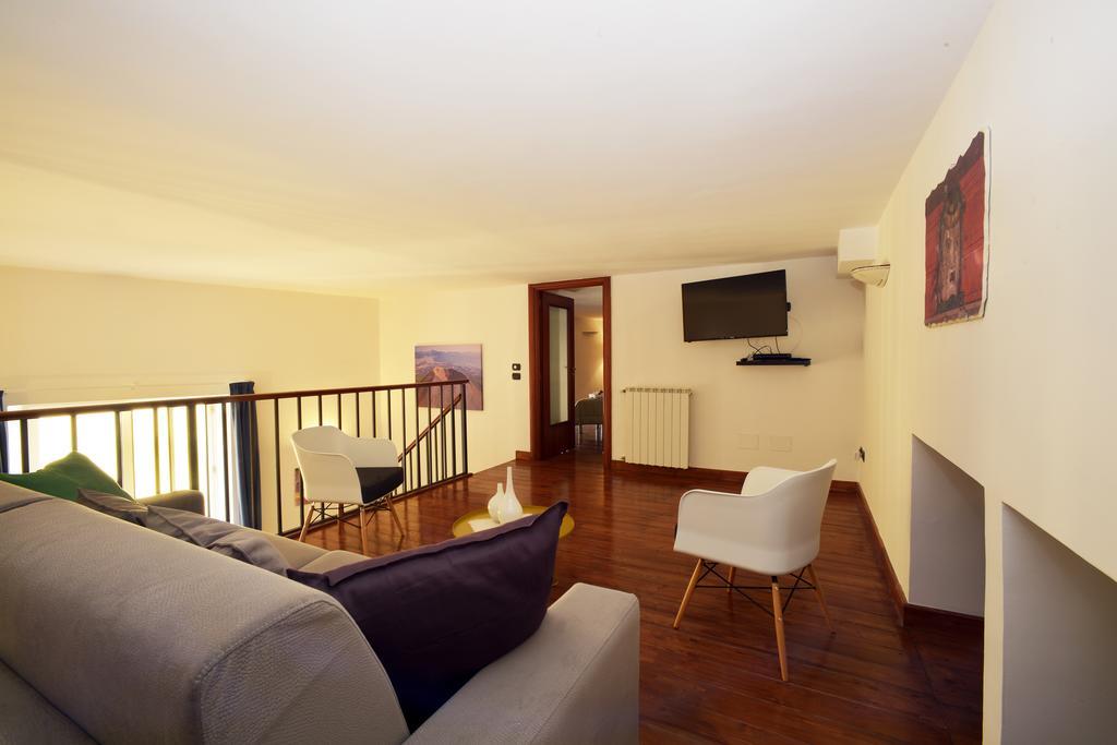 Italia Apartment Неаполь Екстер'єр фото
